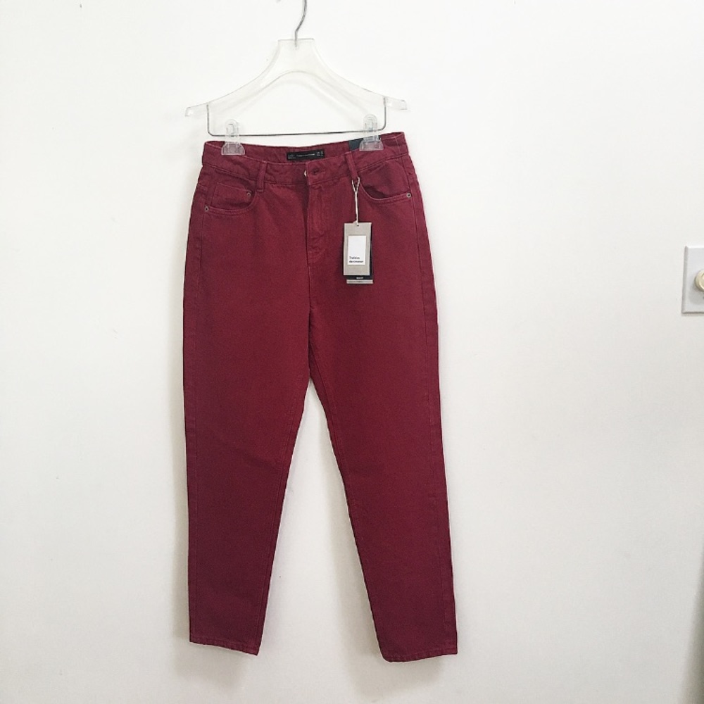 NWT- Zara Mom Fit Jeans